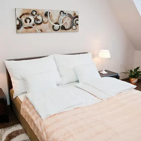 Ametiszt Apartment *